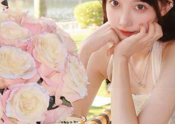 51今日吃瓜，心情直达巅峰，伴随着嘴角上扬！