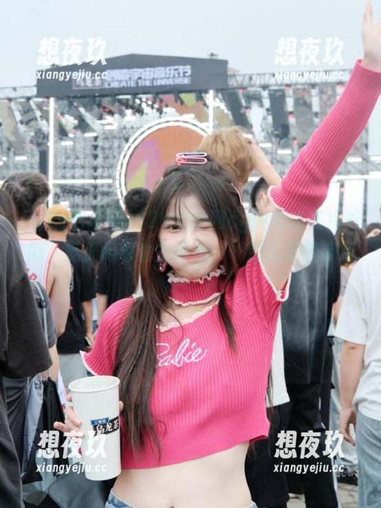 629吃瓜网cgw教你在线吃瓜，反正闲着也是闲着……别忘了顺带点评一下