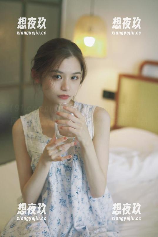 把91.cg.com收藏起来，网址里好玩儿的八卦就是我每天的调味品。