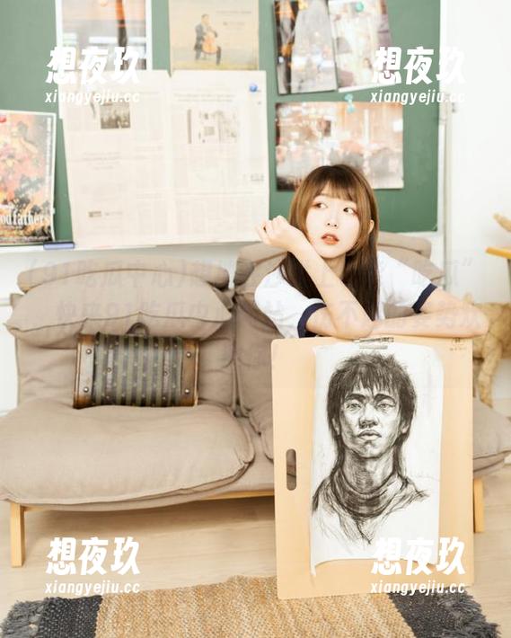91吃瓜中心 想摊在沙发上也能“吃瓜”,快来91吃瓜中心网站,伤不起的姿势欢迎你!