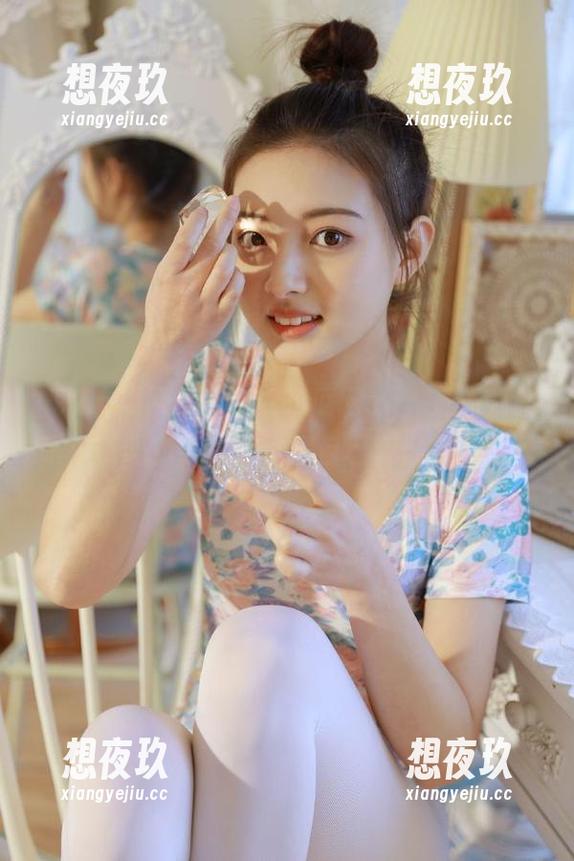 登录92吃瓜网cg，准备好被喂瓜了吗？我突然觉得自己变得很八卦…