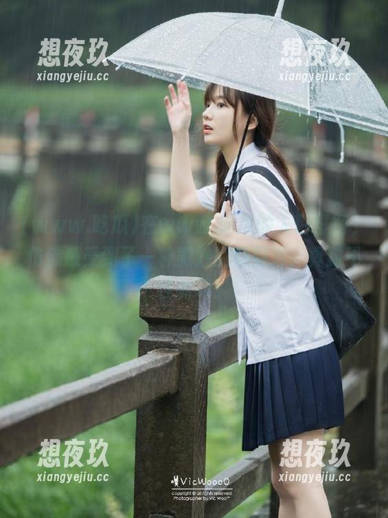 在www.吃瓜的入口徘徊，仿佛感受到了一种微妙的吸引力，真封不住嘴啊！