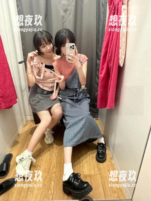 五一吃瓜 “五一吃瓜”视频更新,娜娜似乎在跟小伙伴们上演绝妙戏码!