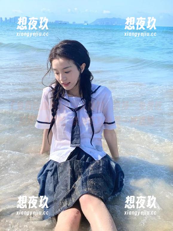 免费吃瓜网 夜深人静时,选择“免费吃瓜网”APP,保持沉默也是一种选择