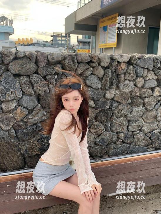 吃瓜爆料 当你翻开www.吃瓜爆料.com,导航就像个老实人,带你遇见一堆八卦!