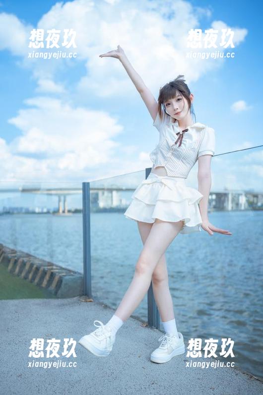 “吃瓜直播”传送门，进入后别被瓜皮迷了眼！