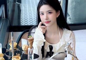 吃瓜福利又发布了？！我家好像多了个电台主播...
