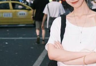 直达实时更新，吃瓜网app就像美食推荐，嘴巴停不下来！