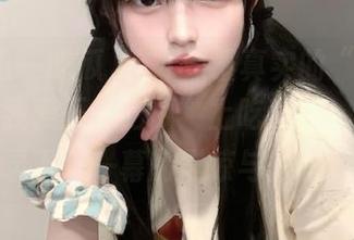 这才是最真实的“观看”，在“我爱五一吃瓜”上吃着瓜，默默记录下每一幕的震惊与惊叹。