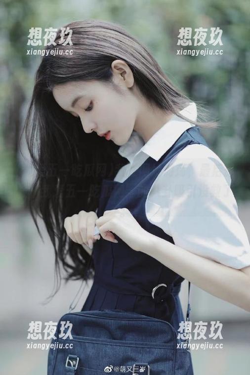 我在网址游荡，最后却被“我爱五一吃瓜网”的八卦吸引没救了。