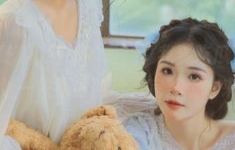 有趣的是，“我要吃瓜”的视频地址一发不可收拾，完整版本来啦！