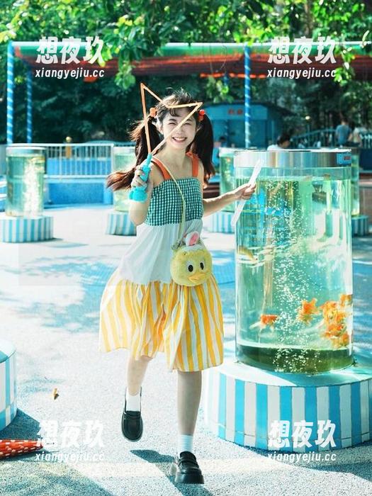 “黑料51”app里的不靠谱八卦，我居然一口气刷了三小时！