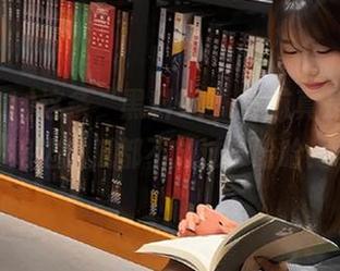 这条“黑料91”导航真是神奇，路边的瓜都不放过，哈哈！
