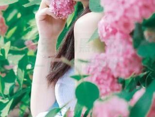 无敌的黑料不打烊.455fun苹果版，来一口？嘴巴都忙不过来了！