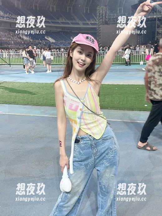 黑料不打烊 tttzzz01黑料不打烊,网站里的入口像迷宫,进去就甭想出来!