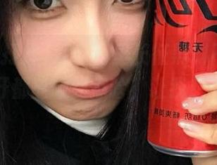 观看万里长征黑料不打烊，每次点开都能碰到点啥，让我想频频浏览。