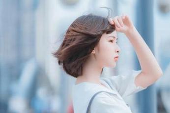 观看黑料正能量index，居然发觉自己也在心底翻涌…