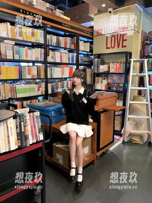 黑料社正能量 “黑料社正能量”首页:不打烊,报道速度直接比我买外卖还快,连我都要惊讶了!