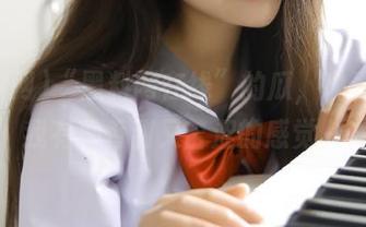 “黑料网在线”的瓜，观看后让我有种香甜又苦涩的感觉～