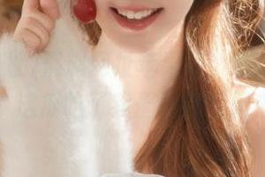 黑料网址苹果版，吃瓜不仅仅削皮！这瓜吃了我眉头都皱起来了！