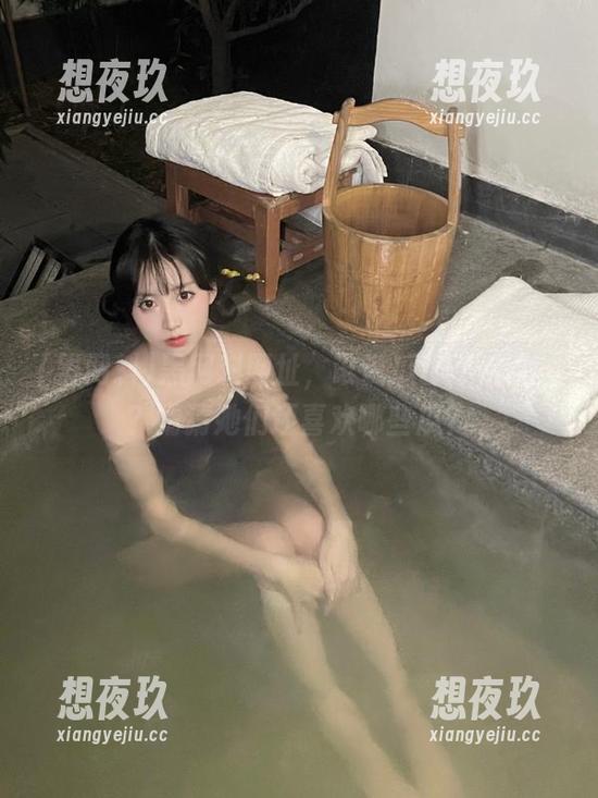 黑网料 黑网料网址,谁说瓜田不出女神?猜猜她们还喜欢哪些瓜?